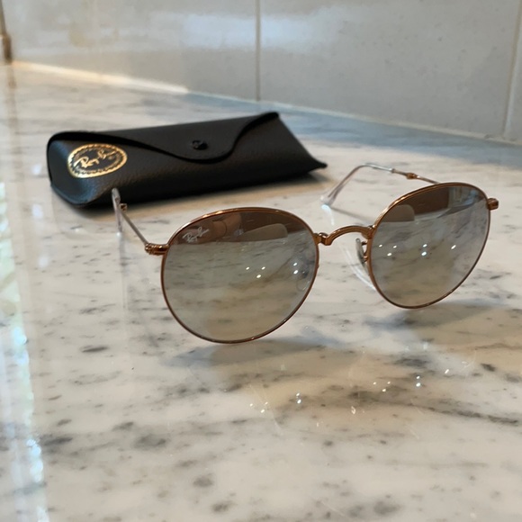 Round raybans rose gold wire and baby blue lenses - Picture 1 of 4